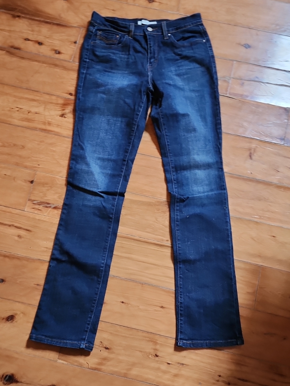 Levi's Dark Blue Straight Leg Jeans With Rear Flap Pockets, 8L